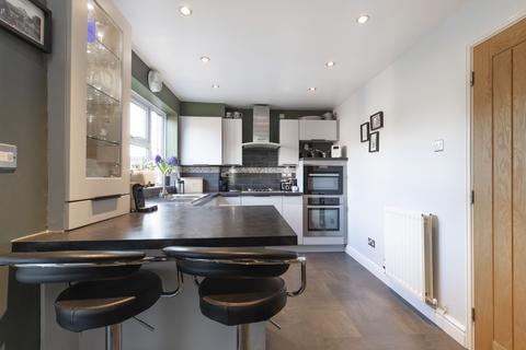 11 Cheriton Close, Up Hatherley, Cheltenham, GL51 3NR