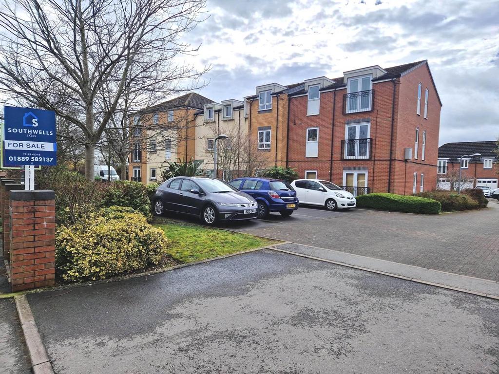 Howell Mews, Rugeley, WS15 2GJ 2 bed flat for sale £145,000