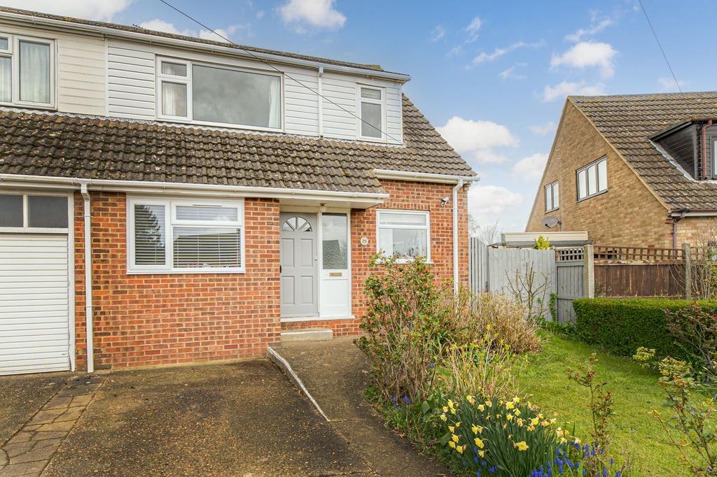 New House Close, Canterbury, CT4 3 bed semidetached house for sale £