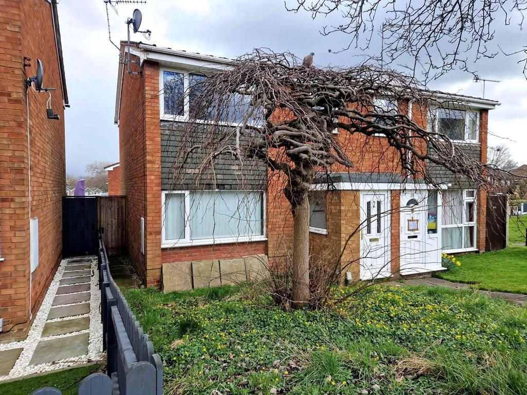 Speechly Drive, Rugeley. WS15 2PT 3 bed semidetached house for sale