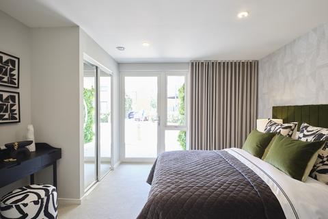 3 bedroom apartment for sale - Plot 3.1.7, Apartments and Duplexes at New Stratford Works, Chobham Farm, Penny Brookes Street, Stratford, London E15