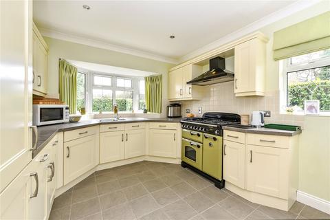 3 bedroom detached house for sale - Liphook Road, Headley, Hampshire, GU35