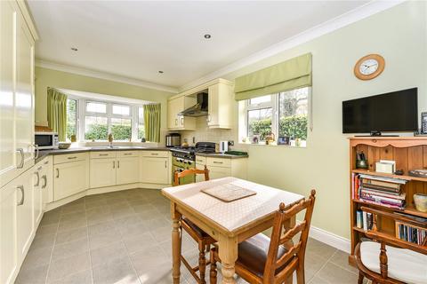 3 bedroom detached house for sale - Liphook Road, Headley, Hampshire, GU35
