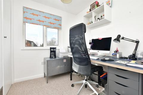 204 Sandcross Lane, Reigate, RH2 8LL