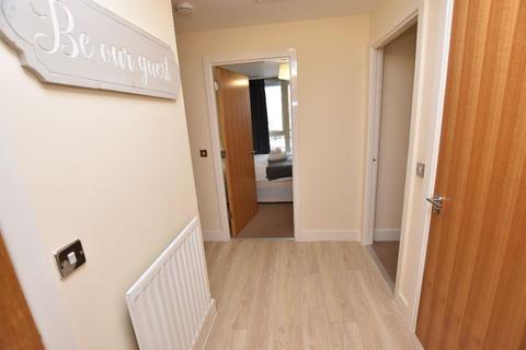 2 bedroom apartment to rent, Mason Way, Birmingham