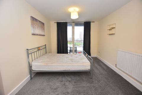 2 bedroom apartment to rent, Mason Way, Birmingham