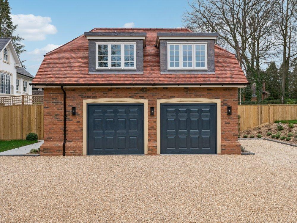 Garage and Annexe