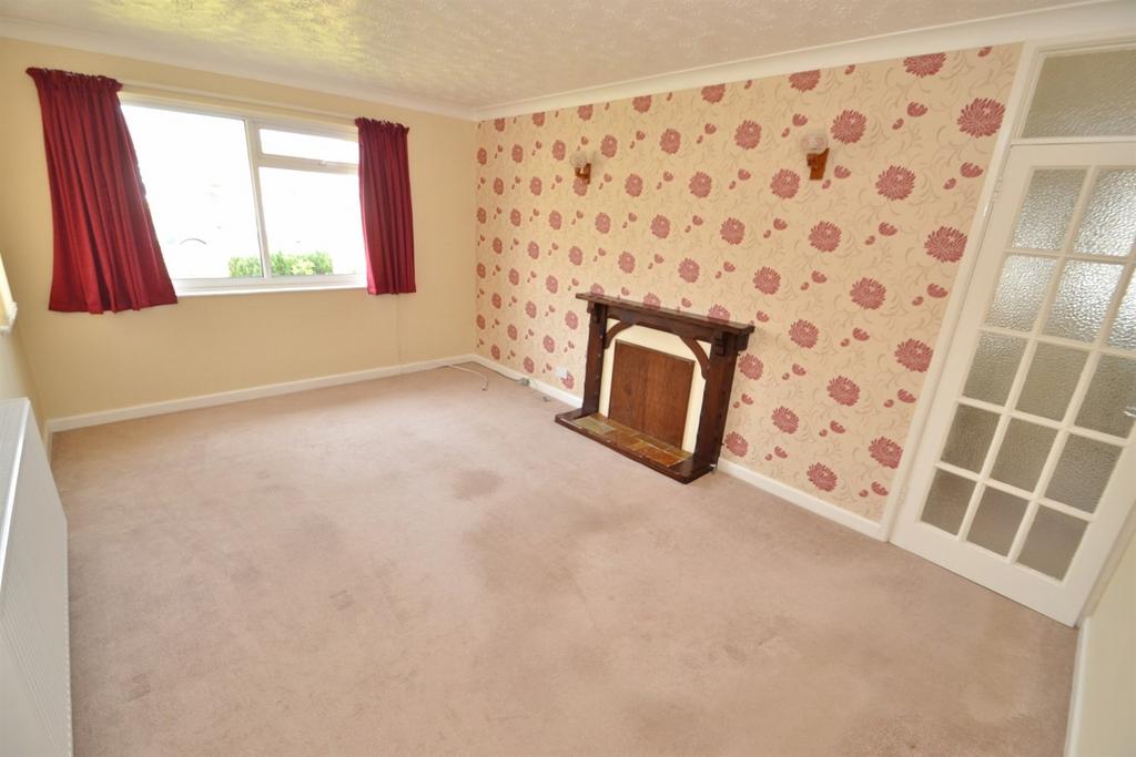 Creekmoor 2 bed detached bungalow £350,000