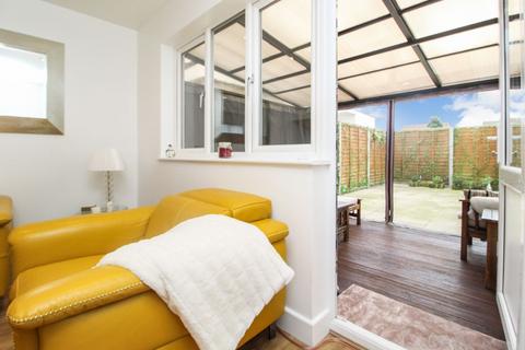 92 Alburgh Close, Bedford, MK42 0HF