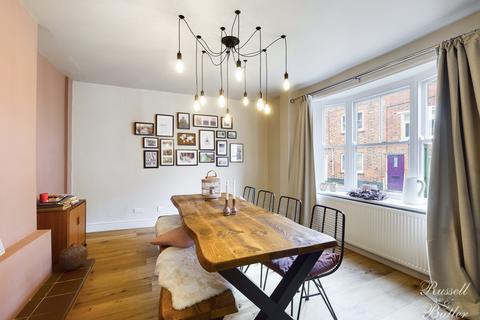 5 bedroom house for sale, Nelson Street, Buckingham