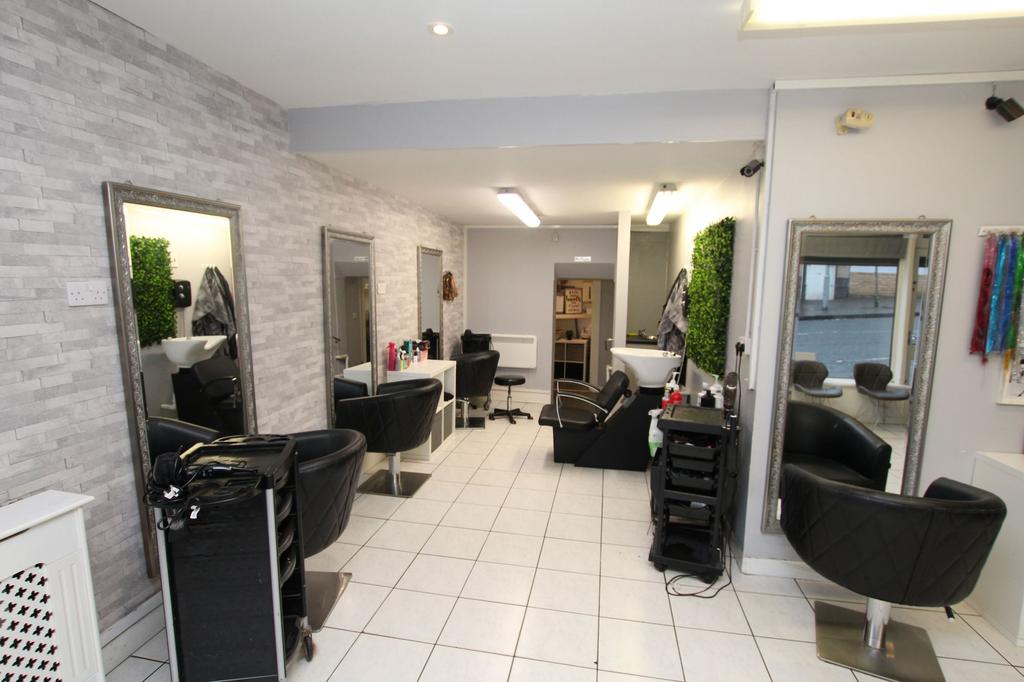South Street, Armadale, EH48 Retail property (high street) £65,000