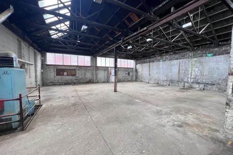 Warehouse to rent - 29 Winchester Road, Southampton, SO16 6YE
