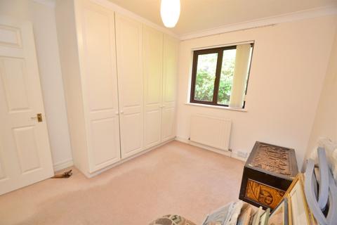 22 Constitution Hill Gardens, Poole, BH14 0PY
