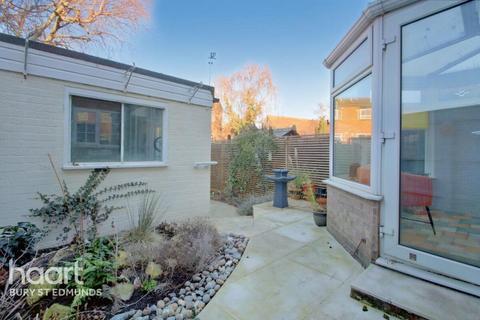 undefined, Long Brackland, Bury st edmunds