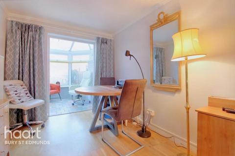 undefined, Long Brackland, Bury st edmunds