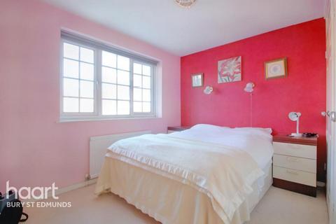 undefined, Long Brackland, Bury st edmunds
