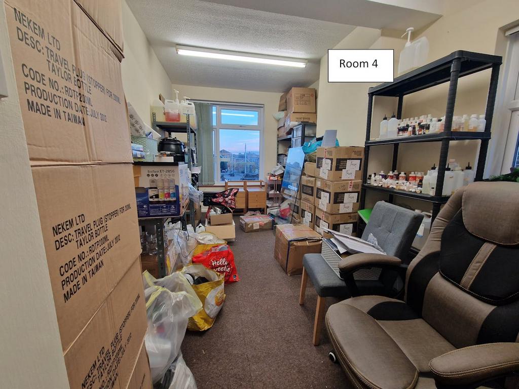 Room 4.jpg