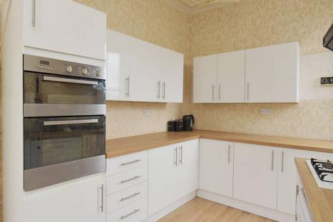 5 bedroom townhouse for sale, 14 Market Place, Selkirk, TD7 4BT