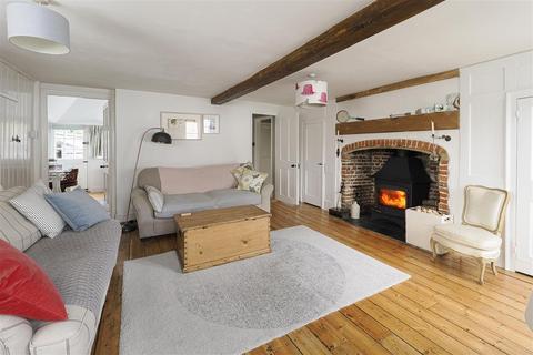 4 bedroom end of terrace house for sale - The Street, Boughton