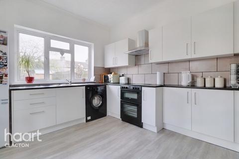 34 Beaumont Avenue, Clacton-on-sea, CO15 3EX