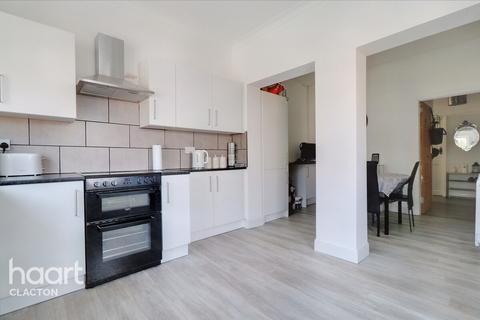 34 Beaumont Avenue, Clacton-on-sea, CO15 3EX