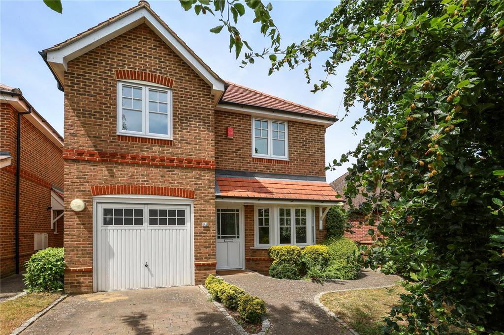 Green Lane, Hersham, KT12 4 bed detached house £1,000,000