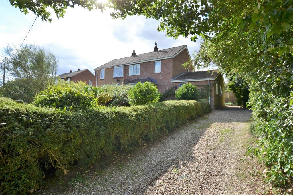 Dunns Lane, North Creake 4 bed semidetached house £350,000