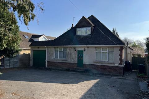 5 Bath Road, Calcot, Reading, RG31 7QH