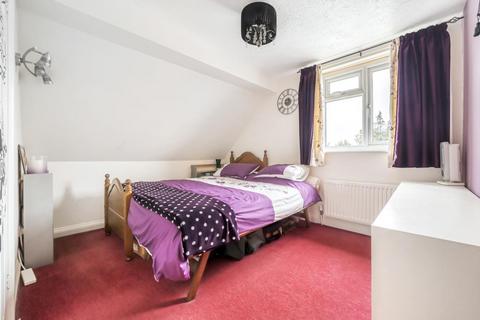 5 Bath Road, Calcot, Reading, RG31 7QH