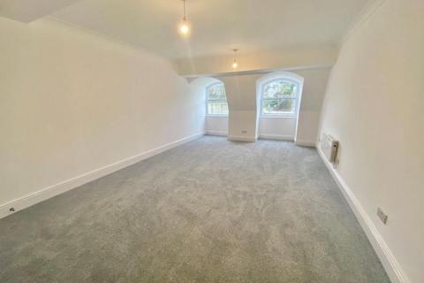 1 bedroom flat to rent - Ainsley House, Torwood Street, Torquay