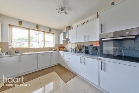 15 Natal Road, Thornton Heath, CR7 8QH