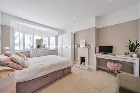 59 Felhampton Road, London, SE9 3NT