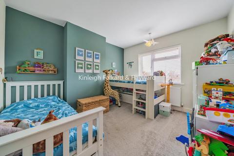 59 Felhampton Road, London, SE9 3NT