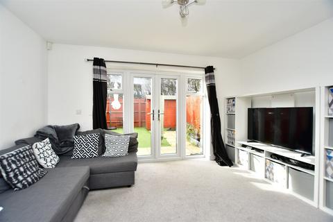 2 bedroom end of terrace house for sale - Haffenden Avenue, Sittingbourne, Kent