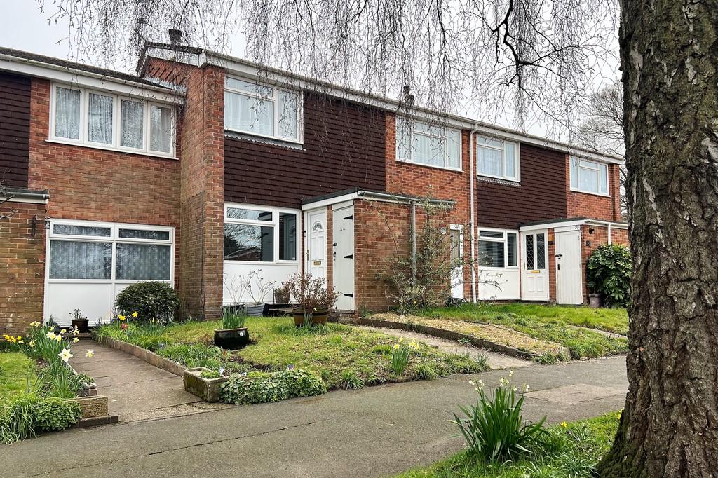 Burton, Dorset 2 bed ground floor flat for sale £250,000