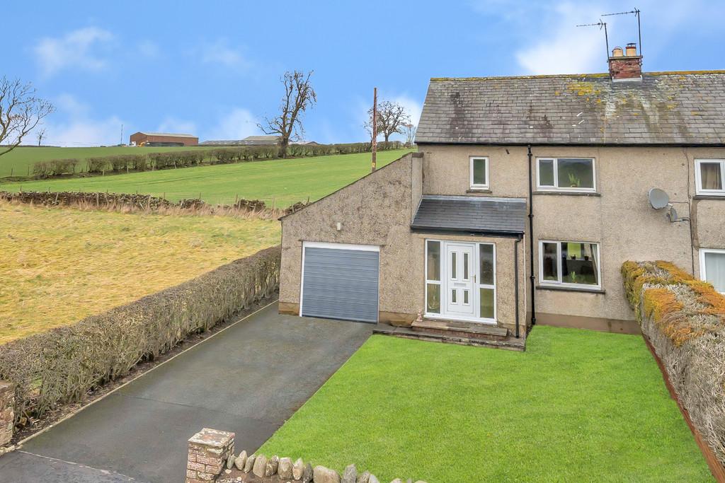1 Clifton Dykes, Penrith, Cumbria, CA10 2DQ 2 bed semidetached house