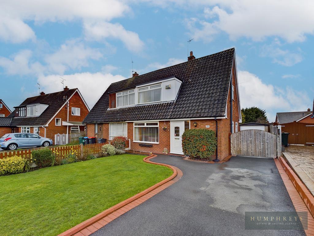 St James Avenue, Upton, Chester 3 bed semidetached house for sale £