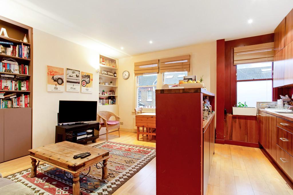 Open plan kitchen / living room