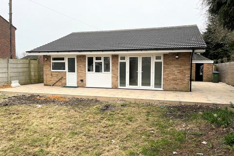 3 bedroom detached bungalow to rent, Clements Road, Walton-on-Thames