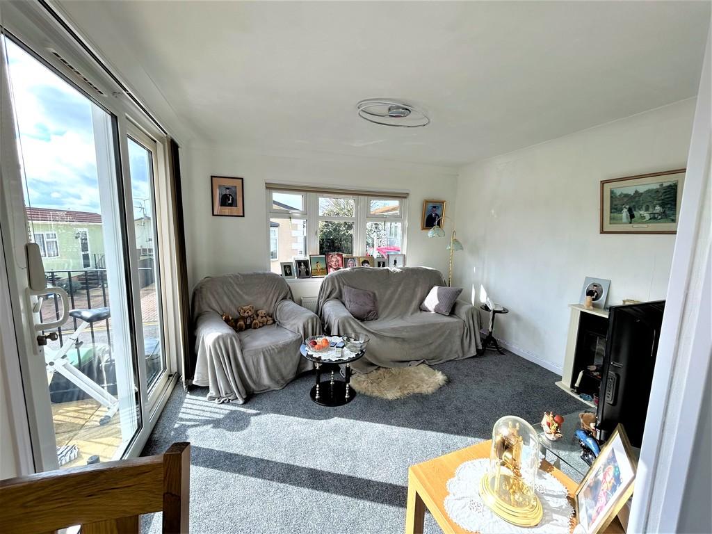 Woodbine Close, Waltham Abbey 2 bed mobile home for sale £152,000