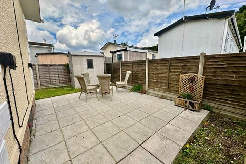2 bedroom mobile home for sale, Woodbine Close, Waltham Abbey