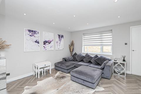 57 Hampden Close, North Weald, Epping, CM16 6JX