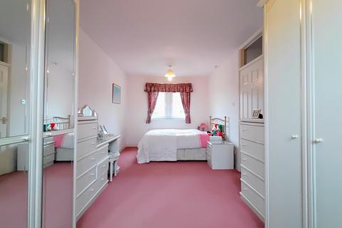 6 Harry Lane, Clayton, Bradford, BD14 6SD