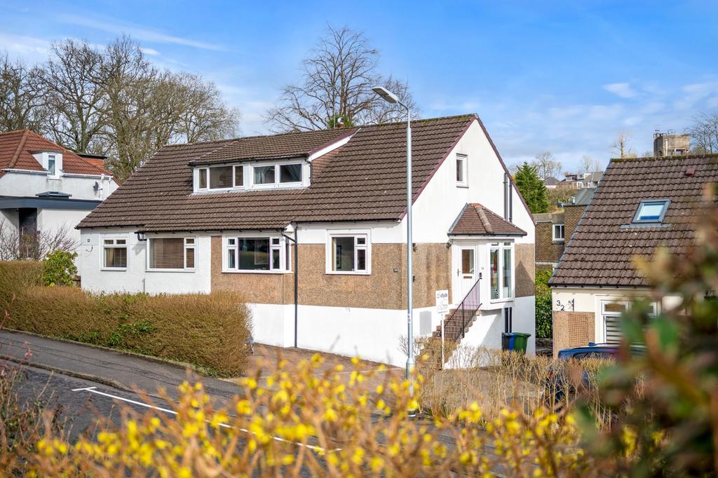 Buchanan Street, Milngavie, East Dunbartonshire, G62 8AN 3 bed semi