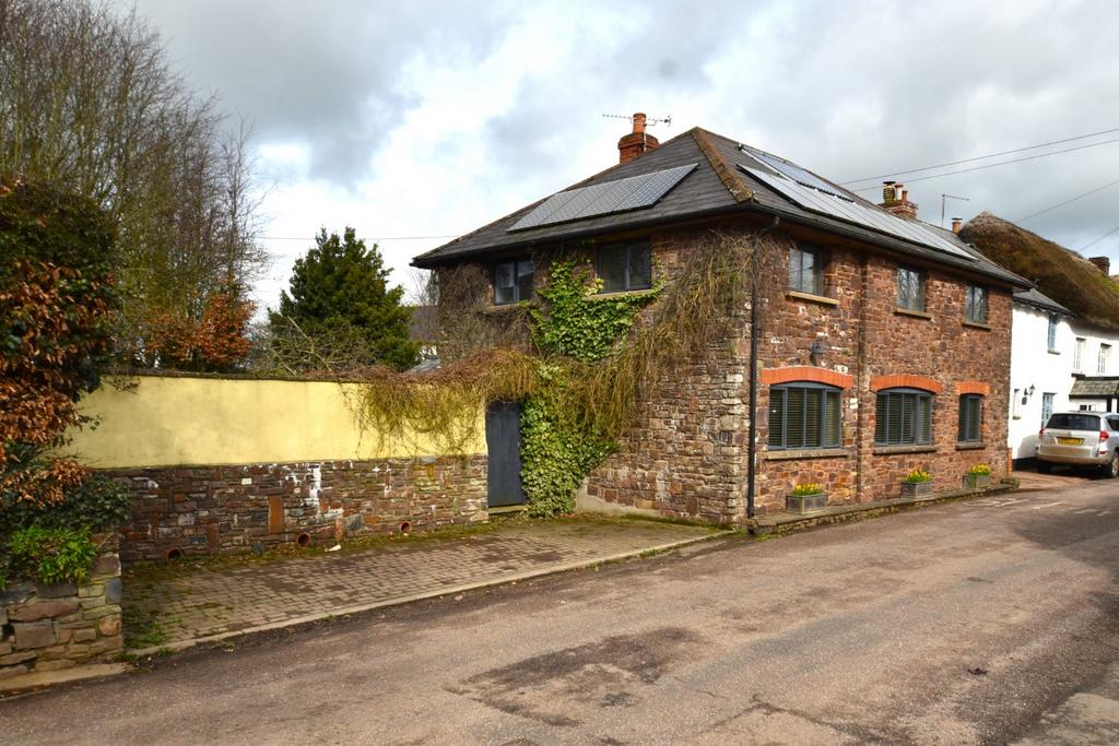 Puddington, Tiverton, Devon, EX16 3 bed detached house for sale - £475,000