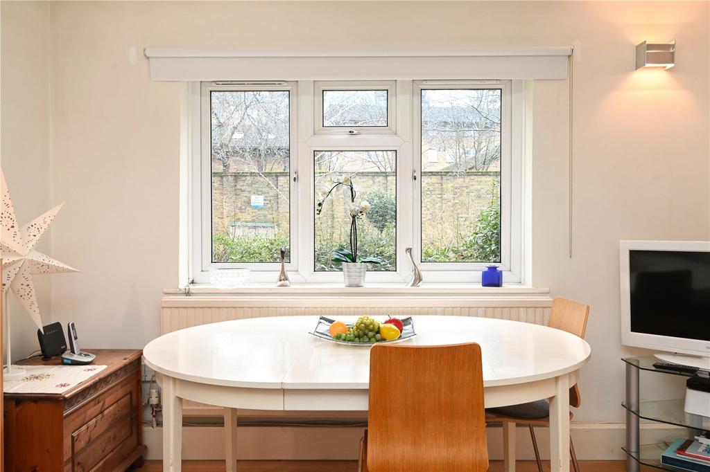 Rockingham Street, London 3 bed flat - £2,500 pcm (£577 pw)