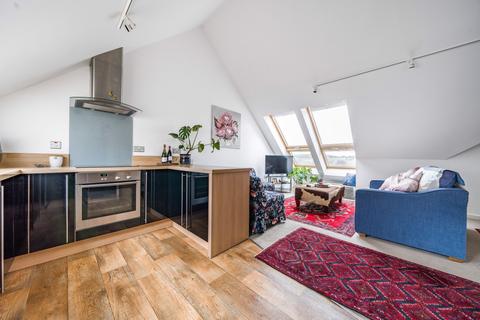 2 bedroom flat for sale - Boscawen Woods, Truro, Cornwall