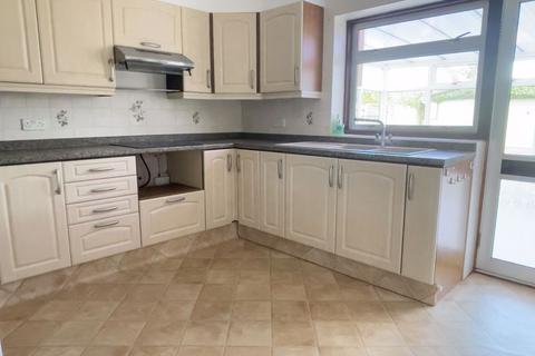 4 bedroom detached house for sale - Nyetimber, West Sussex