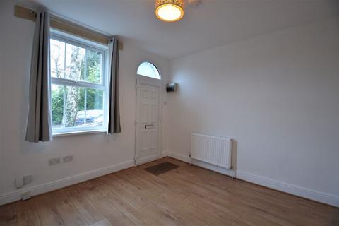 2 bedroom terraced house to rent, 4 Station Road, Kings Norton B38 8SN