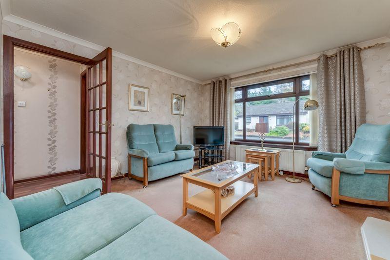 33 Rysland Drive, Fenwick, KA3 6EY 2 bed detached bungalow £170,000